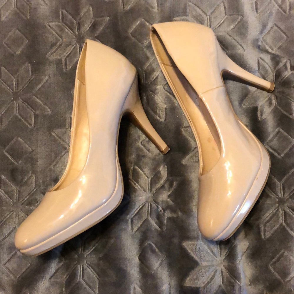 Tan heels